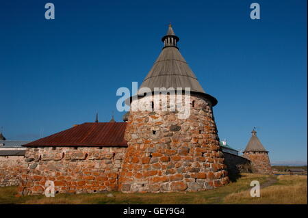 Géographie / voyages, Russie, Îles Solovetsky Solovetsky, Kremlin, murs et tours de défense, Banque D'Images