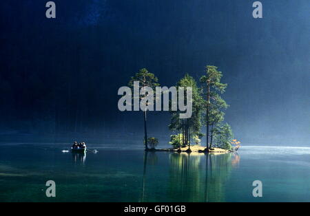 Géographie / voyage, Autriche, Tyrol, Nassereith, bateau avec les jeunes, Banque D'Images