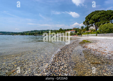 Le lac de Garde, San Felice del Benaco, Italie Banque D'Images