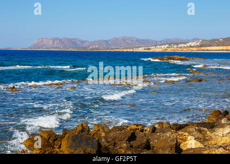 Côte de l'île de Crète près de Chania en Grèce Banque D'Images