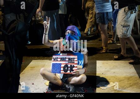 Philadelphie, Pennsylvanie, USA. 27 juillet, 2016. Un manifestant à l'extérieur de la DNC. © Christopher/Occhicone ZUMA Wire/Alamy Live News Banque D'Images