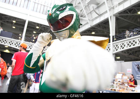 Olympia, Londres, Royaume-Uni. 29 juillet, 2016. Participant habillé. London Film & Comic Con a lieu à l'Olympia du 29 au 30 juillet 2016. London Film & Comic Con rassemble certaines des stars préférées à partir de la télévision, le cinéma et la bande dessinée. L'événement attirera des milliers de science-fiction, la bande dessinée et des jeux de l'ensemble des fans. Credit : Dinendra Haria/Alamy Live News Banque D'Images