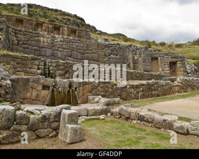 Les ruines massives de Tambomachay Banque D'Images