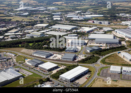 Vue aérienne de l'Normanton Industrial Estates à la sortie 31 de l'autoroute M62, le Yorkshire, UK Banque D'Images