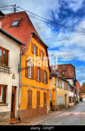 Maisons alsaciennes traditionnelles à Molsheim - France Banque D'Images