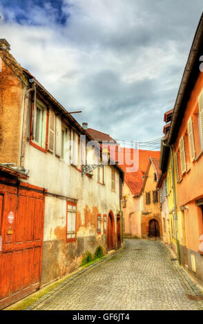 Maisons alsaciennes traditionnelles à Molsheim - France Banque D'Images