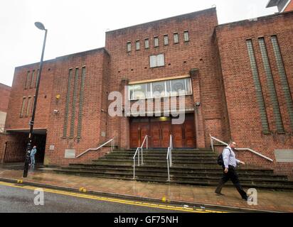 Une vue générale de la Synagogue La réforme de Manchester à Manchester, l'un des bâtiments concernés par l'ancien Angleterre star Gary Neville's plans de plusieurs millions de livres pour la construction de deux nouveaux gratte-ciel dans la ville abritant un hôtel 5 étoiles et appartements de luxe. Banque D'Images