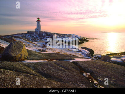 Peggy Peggy de Peggys Cove Lighthouse Point Peggies en hiver, Nova Scotia, Canada Banque D'Images