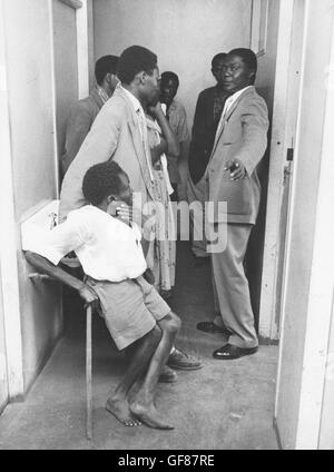 Tom Mboya (à droite), organisateur de la Conférence des peuples africains Banque D'Images