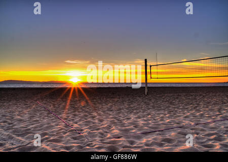 Lignes de volley-ball dans le sable de plage Banque D'Images