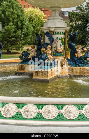 Vivary Park Fontaine à Taunton. Le Somerset. Banque D'Images