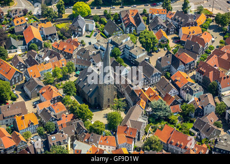 Vue aérienne, St George's Church Hattingen Place de l'Église, la vieille ville, maisons à colombages, Hattingen, Ruhr, Banque D'Images