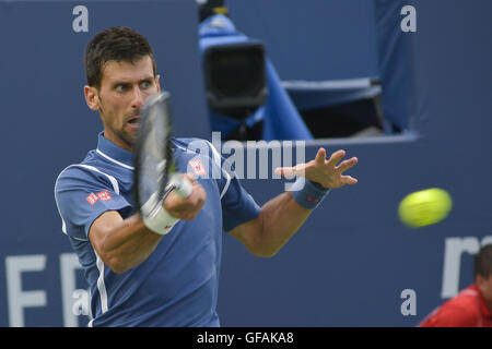 Toronto, Ontario, Canada. 29 juillet, 2016. Novak Djokovic La Serbie et de la République tchèque de Tomas Berdych au cours de leur quart de finale match du tournoi de la Coupe Rogers à l'Aviva Centre à Toronto, Ontario, Canada le 29 juillet 2016 Crédit : Joao Luiz de Franco/ZUMA/Alamy Fil Live News Banque D'Images