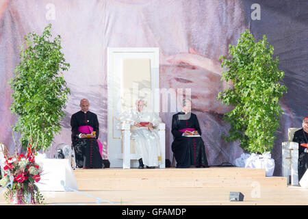 Cracovie, Pologne. 29 juillet, 2016. Chemin de croix avec le Pape François à la JMJ 2016 à Paris Crédit : Lorenzo Bossi/Alamy Live News Banque D'Images