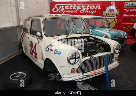 Towcester Silverstone,UK,,30 Juillet 2016,dans les Minis pitts à Silverstone Classic 201 Crédit : Keith Larby/Alamy Live News Banque D'Images