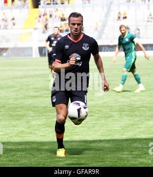 Stadion Dresden, Dresde, Allemagne. 30 juillet, 2016. Football Coupe de Dresde. Du vrai Bettis contre Everton. Tom ABILEMENT (Everton) Credit : Action Plus Sport/Alamy Live News Banque D'Images