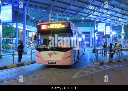 Bus public gratuit parcs GOKL à Pasar Seni Gare à Kuala Lumpur en Malaisie. Banque D'Images