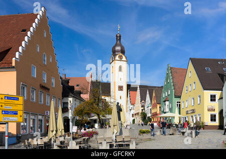 Schwandorf : la place du marché, avec la tour de l'église St Jacob, Allemagne, Bavière, Bayern, Oberpfalz, Haut-Palatinat Banque D'Images