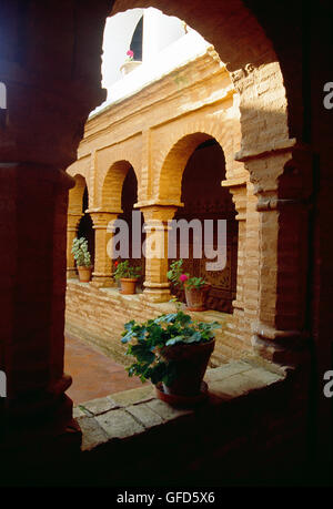 Cloître mudéjar. La Rabida monastère, Huelva, Espagne. Banque D'Images