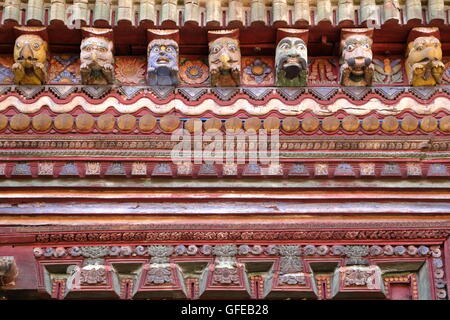 Détails de décoration de temple de Changu Narayan près de Bhaktapur, Népal Banque D'Images