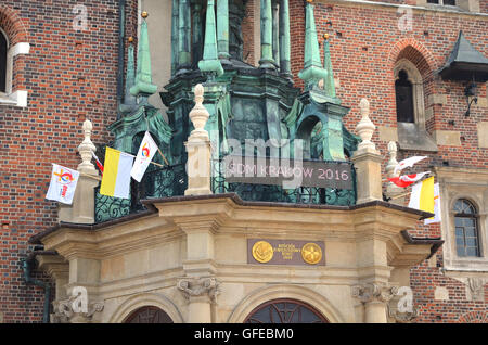 Cracovie, Pologne - 27 juil 2016 : Journée mondiale de la Jeunesse 2016 Convention internationale pour la jeunesse catholique, l'Église Mariacki Banque D'Images