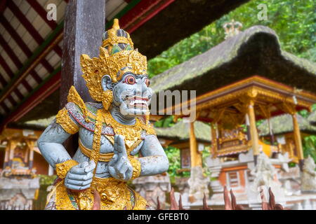 Statue de Dieu à Pura Gunung Kawi Temple, Bali, Indonésie Banque D'Images