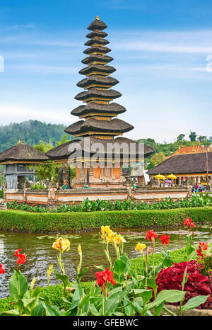 Pura Ulun Danu Temple sur le lac Bratan, Bali, Indonésie Banque D'Images