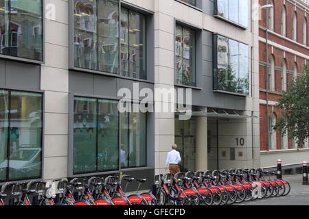 Régulateur de collecte de fonds, 10 St Bride Street, Londres, Angleterre, Grande-Bretagne, Royaume-Uni, UK, Europe Banque D'Images