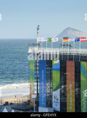 Volley-ball arena sur la plage de Copacabana, Rio de Janeiro, le Brésil sera l'hôte des épreuves olympiques en août 2016 Banque D'Images