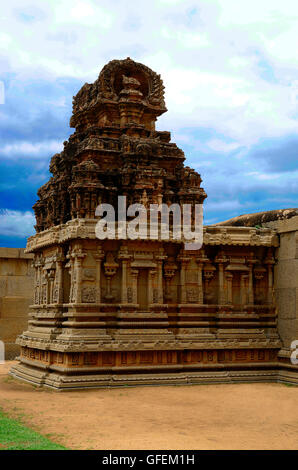 Vue partielle d'origine hazara Rama Temple, Hampi, Karnataka, Inde Banque D'Images