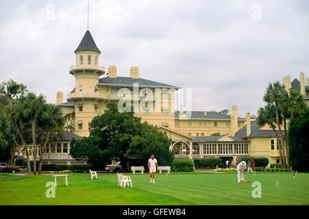 Le Jekyll Island Club Hotel Resort, Floride, USA date de 1887. Vous pourrez jouer au croquet sur la pelouse Banque D'Images