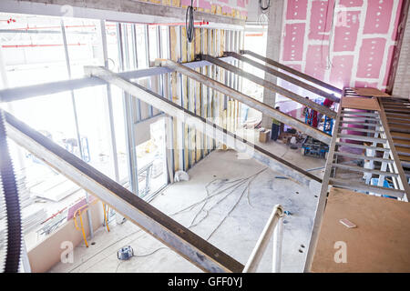 Squelette partiellement assemblée de la construction des théâtres, des travaux sont en cours. Banque D'Images