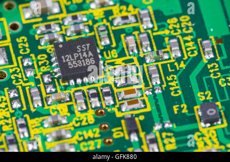 Puce SST sur une carte de circuit imprimé. Banque D'Images