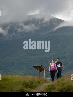 L'Écosse, au Royaume-Uni. 31 juillet, 2016. Les concurrents profiter de la route touristique de Fort William daujourdhui Marathon avec une combinaison de forêt, montagne, chemin du canal et des itinéraires. Credit : Kenny Ferguson/Alamy Live News Banque D'Images