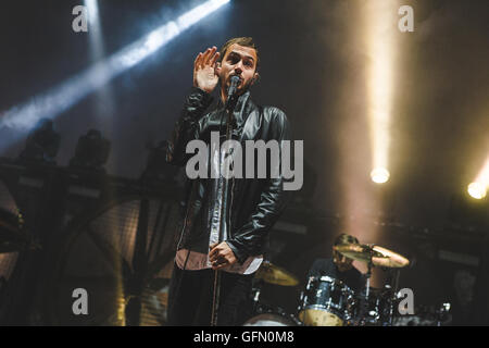 29 juillet 2016 - Tom Smith, Russell Leetch, Ed Lay, Justin, Denise Lavallée et Elliott Williams de le groupe britannique, éditeurs, effectuer à YNOT Festival, Matlock, UK, 2016 (Crédit Image : © Myles Wright via Zuma sur le fil) Banque D'Images