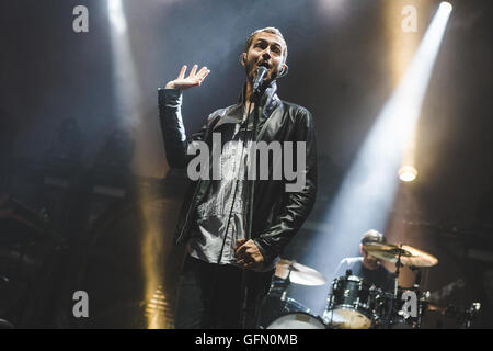 29 juillet 2016 - Tom Smith, Russell Leetch, Ed Lay, Justin, Denise Lavallée et Elliott Williams de le groupe britannique, éditeurs, effectuer à YNOT Festival, Matlock, UK, 2016 (Crédit Image : © Myles Wright via Zuma sur le fil) Banque D'Images