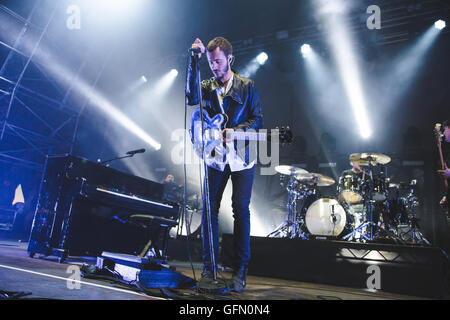 29 juillet 2016 - Tom Smith, Russell Leetch, Ed Lay, Justin, Denise Lavallée et Elliott Williams de le groupe britannique, éditeurs, effectuer à YNOT Festival, Matlock, UK, 2016 (Crédit Image : © Myles Wright via Zuma sur le fil) Banque D'Images