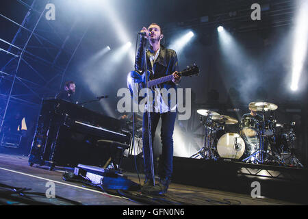 29 juillet 2016 - Tom Smith, Russell Leetch, Ed Lay, Justin, Denise Lavallée et Elliott Williams de le groupe britannique, éditeurs, effectuer à YNOT Festival, Matlock, UK, 2016 (Crédit Image : © Myles Wright via Zuma sur le fil) Banque D'Images