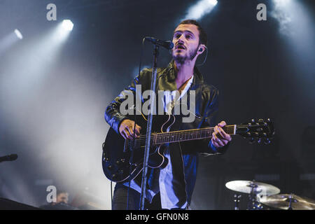 29 juillet 2016 - Tom Smith, Russell Leetch, Ed Lay, Justin, Denise Lavallée et Elliott Williams de le groupe britannique, éditeurs, effectuer à YNOT Festival, Matlock, UK, 2016 (Crédit Image : © Myles Wright via Zuma sur le fil) Banque D'Images