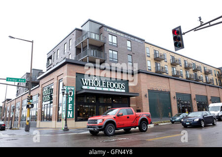 Ouverture du nouveau Whole Foods Market épicerie sur Snelling et Selby Avenue la vente d'aliments sains. St Paul Minnesota MN USA Banque D'Images