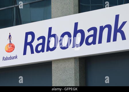 Rabobank logo de l'entreprise multinationale néerlandaise, les services bancaires et financiers la compagnie Siège cantonnés à Utrecht aux Pays-Bas. Banque D'Images