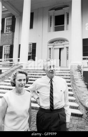 LeRoy Collins et Mary Collins Appel à la Grove Plantation à Tallahassee, Floride Banque D'Images