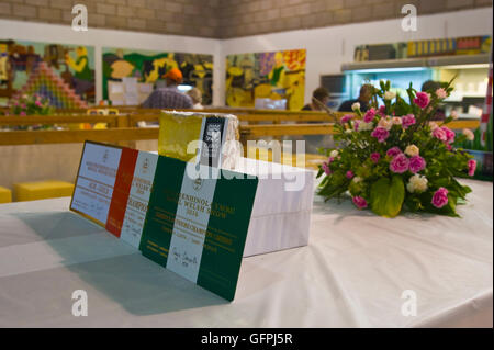 Le fromage s'affichent dans le Food Hall au Royal Welsh Show, Royal Welsh Showground, Llanelwedd, Builth Wells, Powys, Wales, UK Banque D'Images