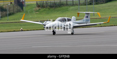 Diamond DA42 Twin Star au RNAS Culdrose 2016 Aperçu de la Journée de l'air (24) Banque D'Images