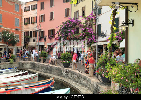 Limone sul Garda, Lac de Garde, Lago di Garda, Italie, San Lorenzo al Mare Banque D'Images