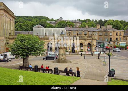 Les bains à Buxton, une belle ville thermale dans le Derbyshire Peak District, England, UK. Banque D'Images