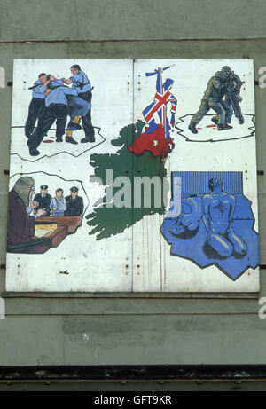 Troubles, peinture murale peinture murale représentant des scènes de la vie quotidienne des années 1980 UK HOMER SYKES Banque D'Images