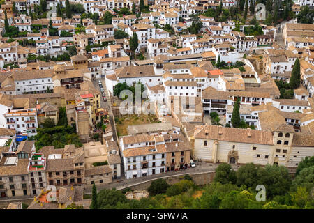 Albayzin (Albaicin) quartier maure de l'Alhambra Alcazaba tower. Grenade, Andalousie, espagne. Banque D'Images