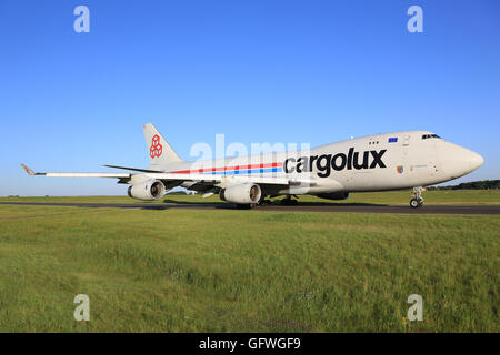 Luxembourg/Luxembourg le 9 août 2015 : Boeing 747 d'Air China l'imposition à l'Aéroport de Luxembourg Banque D'Images