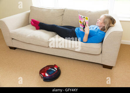 Robot-aspirateur domestique Banque D'Images